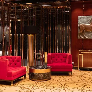 Hotel Mandarin Club House, Batoemi